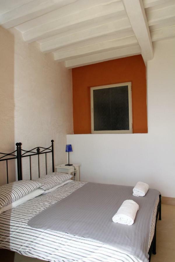 Alicudi Giardino Dei Carrubi- Al Gradino 365 Bed and Breakfast Εξωτερικό φωτογραφία