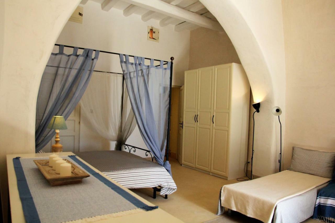 Alicudi Giardino Dei Carrubi- Al Gradino 365 Bed and Breakfast Εξωτερικό φωτογραφία