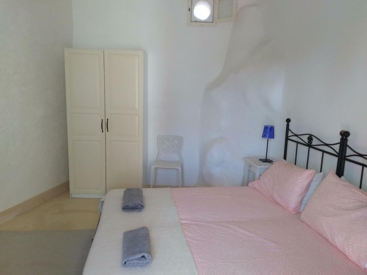 Alicudi Giardino Dei Carrubi- Al Gradino 365 Bed and Breakfast Εξωτερικό φωτογραφία